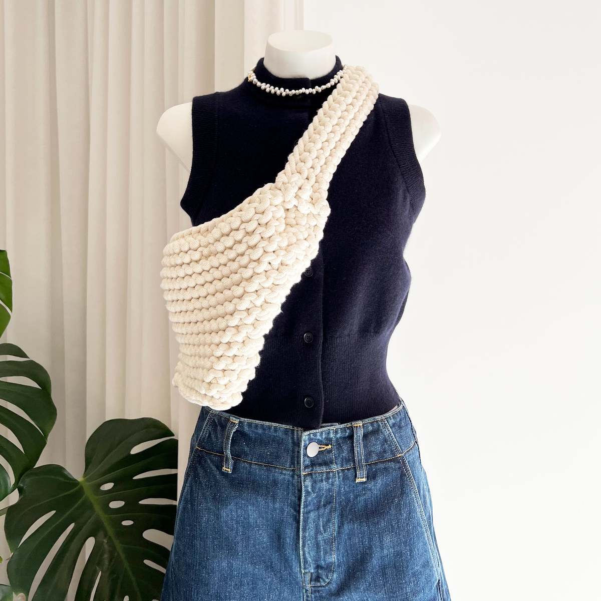 Extreme Cashmere Corset Cashmere Vest - Navy - Image 1 of 4