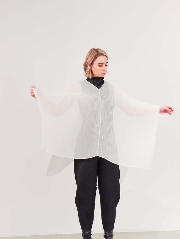 Pleats Please by Issey Miyake Basic Madame T - White | Garmentory