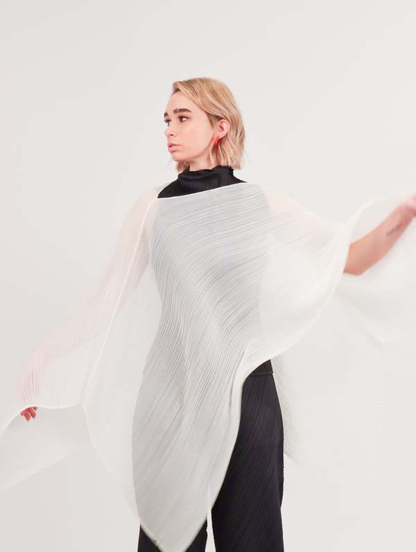 Pleats Please by Issey Miyake Basic Madame T - White | Garmentory