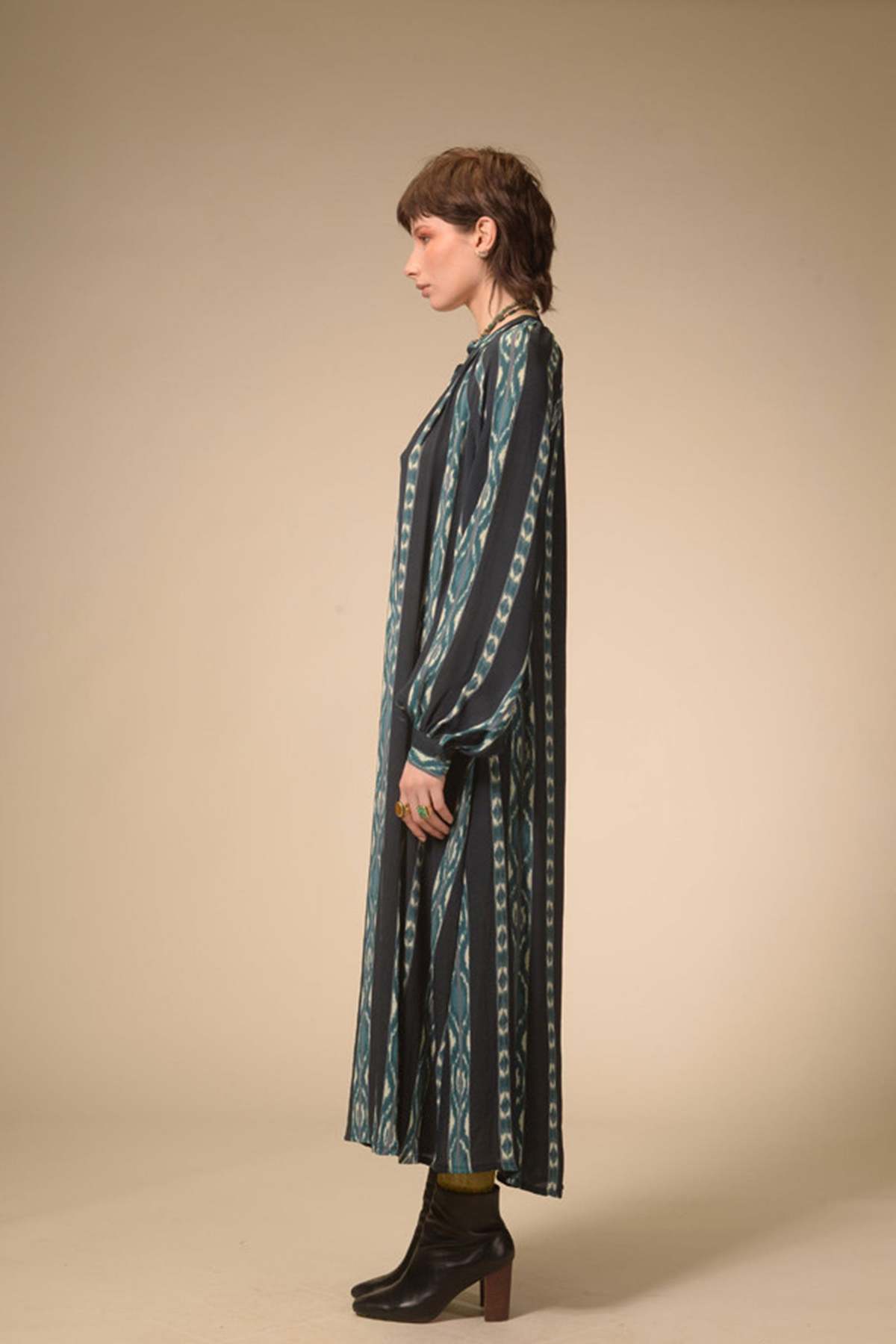 V. De Vinster Ikat Vest