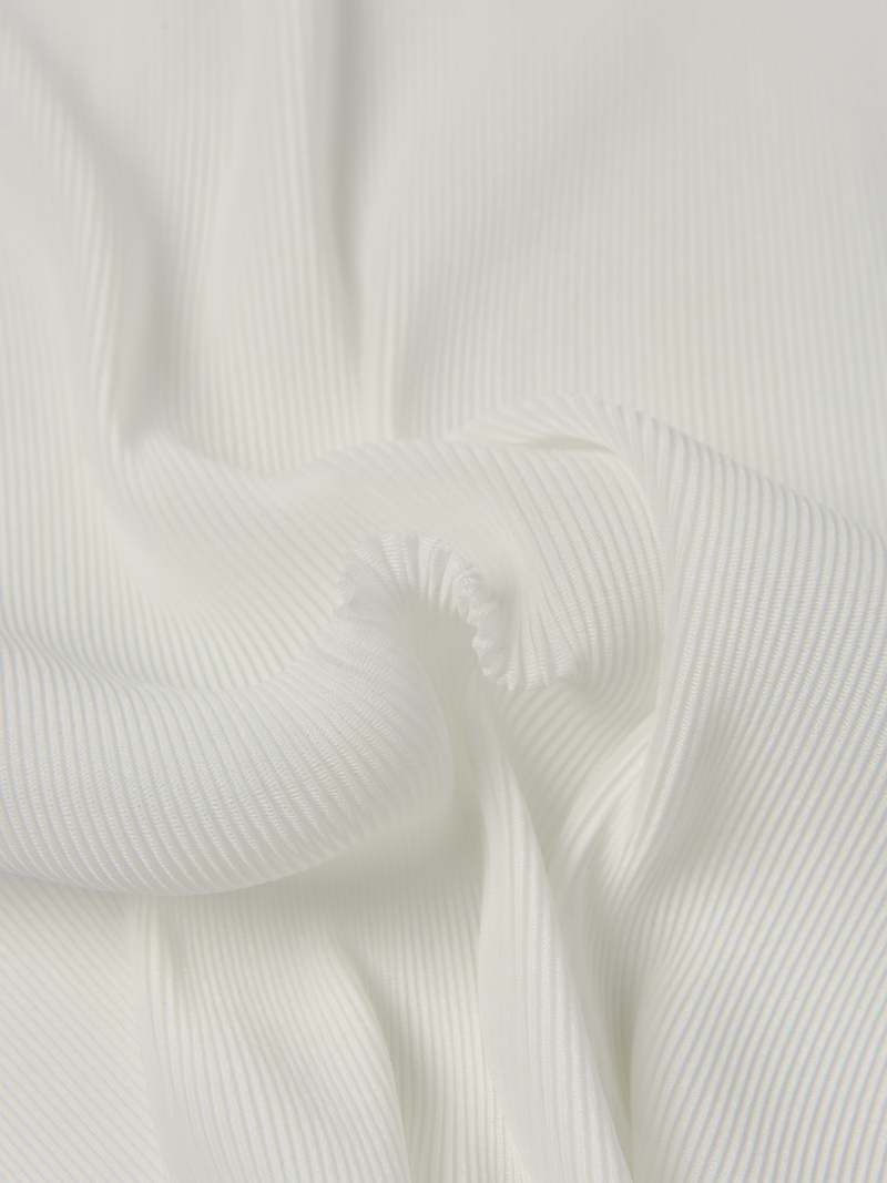 PLEATS PLEASE BASIC MIST ホワイト Pleats Please Issey Miyake Women's Mist Basics Top in White
