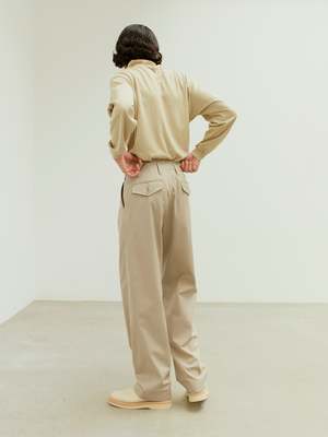 Auralee SUPER FINE WOOL COTTON TWILL SLACKS - BLACK | Garmentory