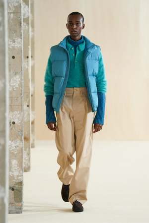 Auralee SUPER FINE WOOL COTTON TWILL SLACKS - LIGHT BEIGE | Garmentory