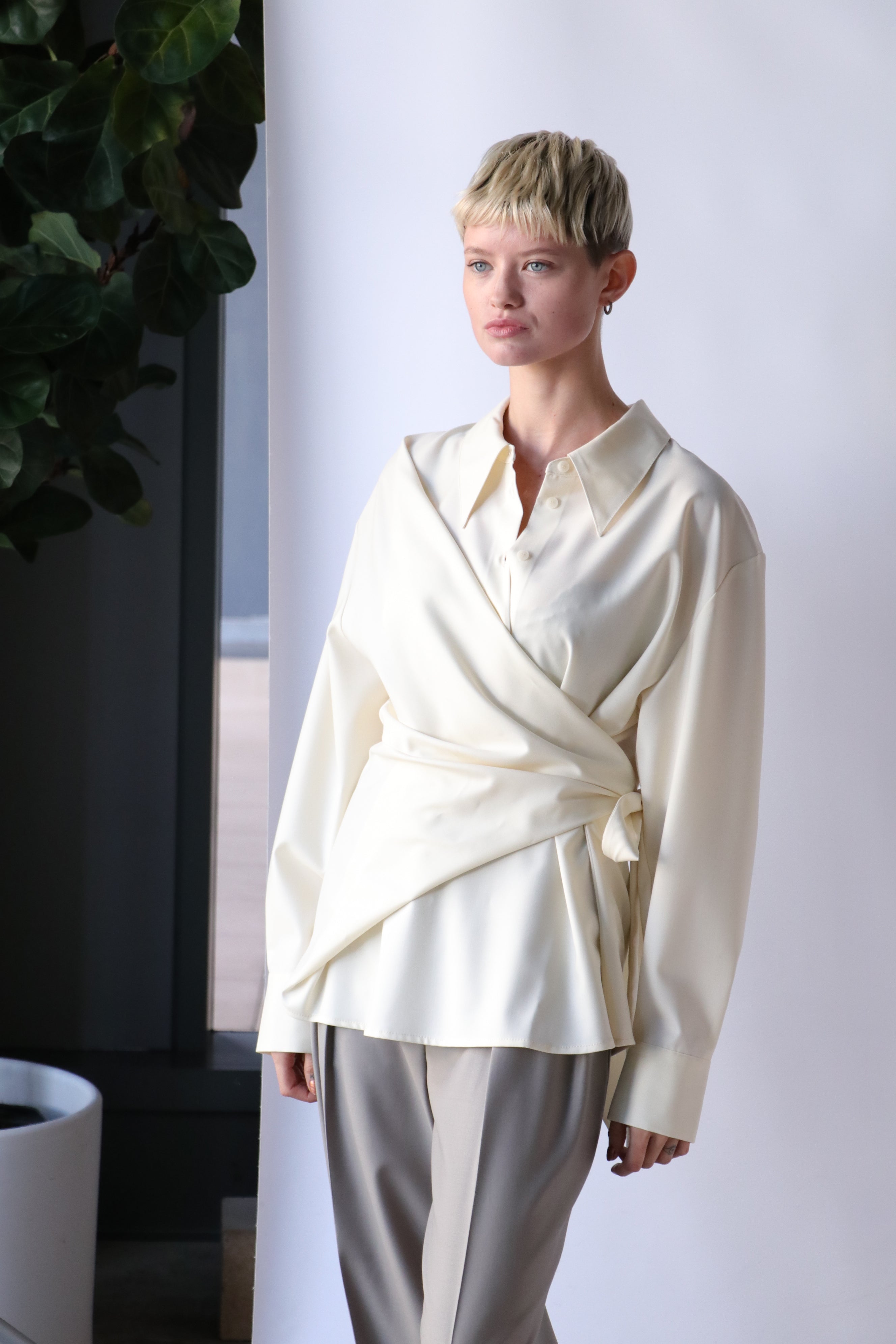 Róhe Rhe Ellian Blouse - Ivory | Garmentory
