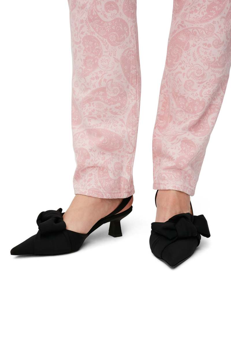 【関税＆送料込み】Ganni 'Black Feminine Buckle' Slingback Black Black Feminine Buckle Slingback Pumps | GANNI US
