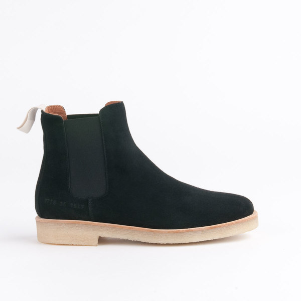 WOMAN BY COMMON PROJECTS Chelsea Boot in Black Suede  display picture 1