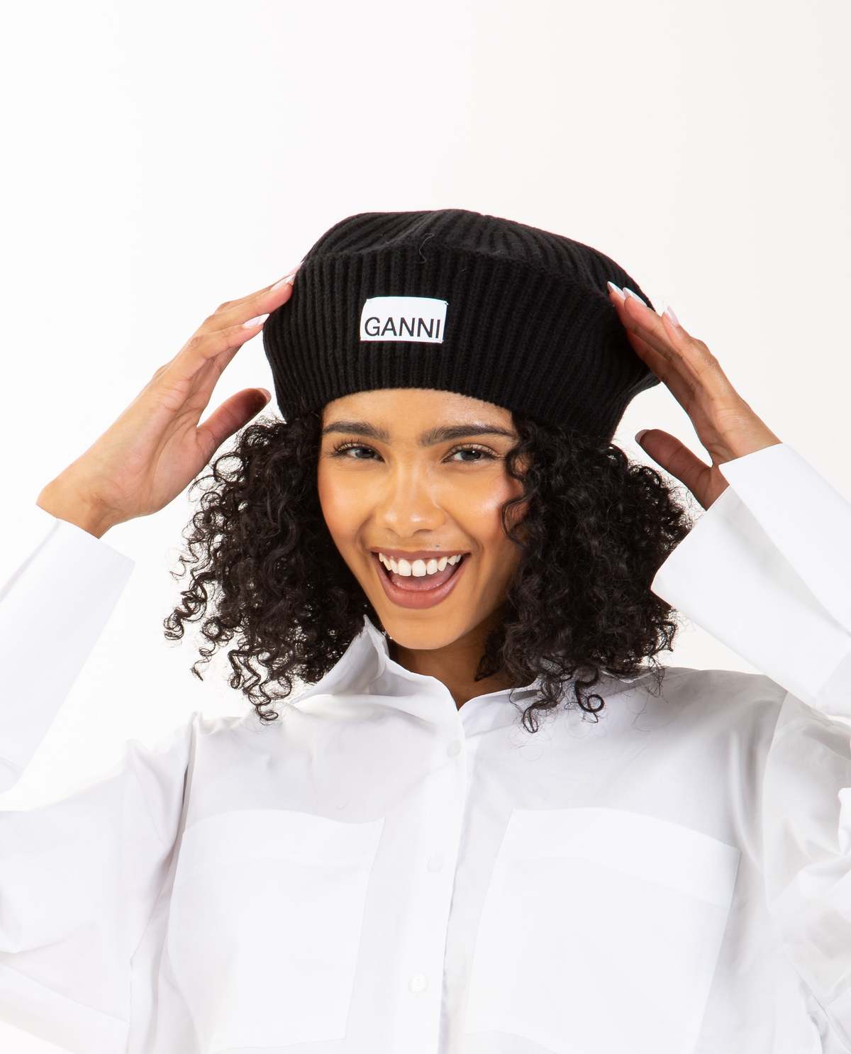 Ganni Black Ribbed Knit Beret with Logo Patch GANNI WOOL RIB KNIT BERET - A4430 | REVERSIBLE main image 2