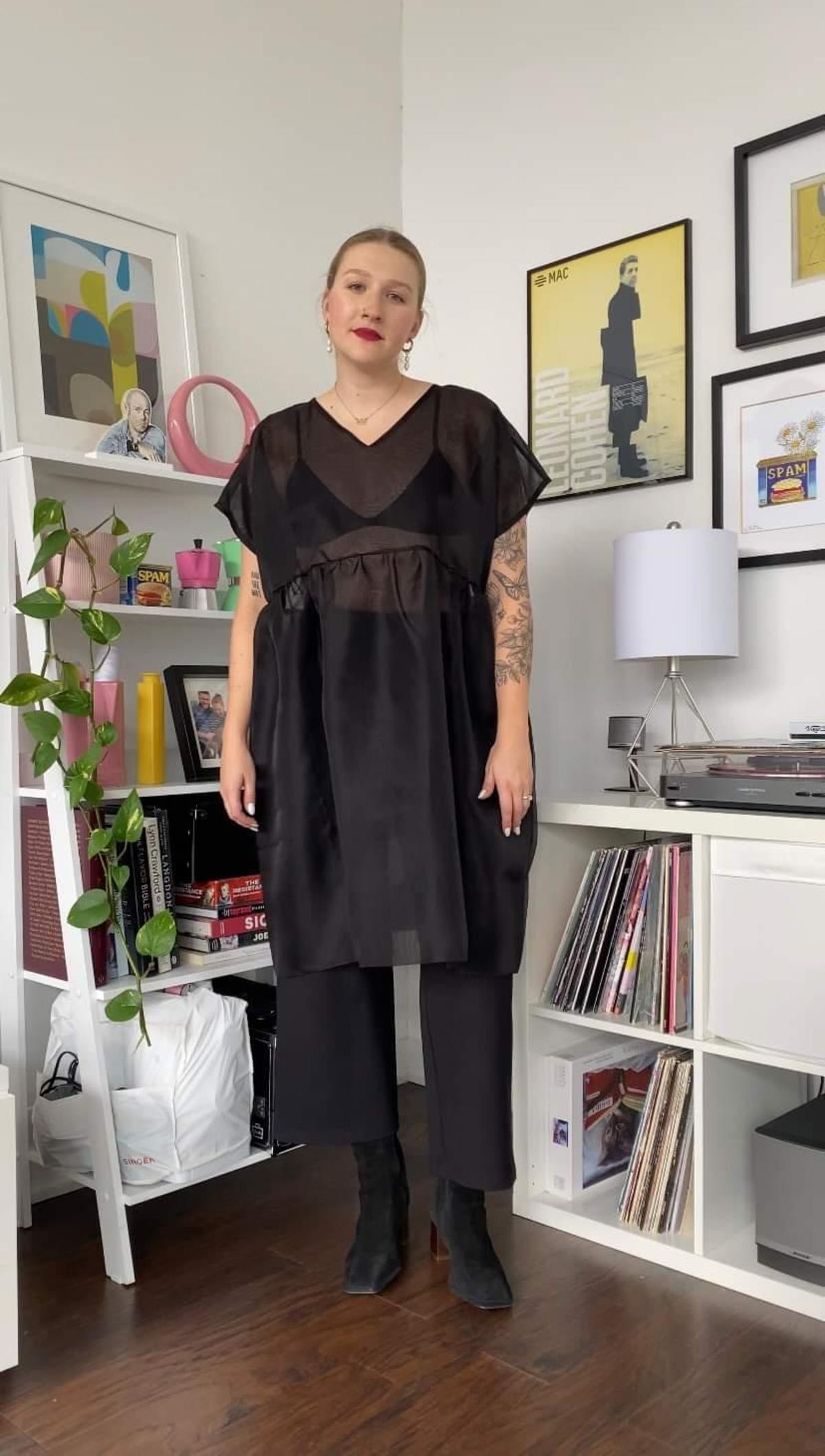 Noémiah Tulip Dress - Black - Image 3 of 17