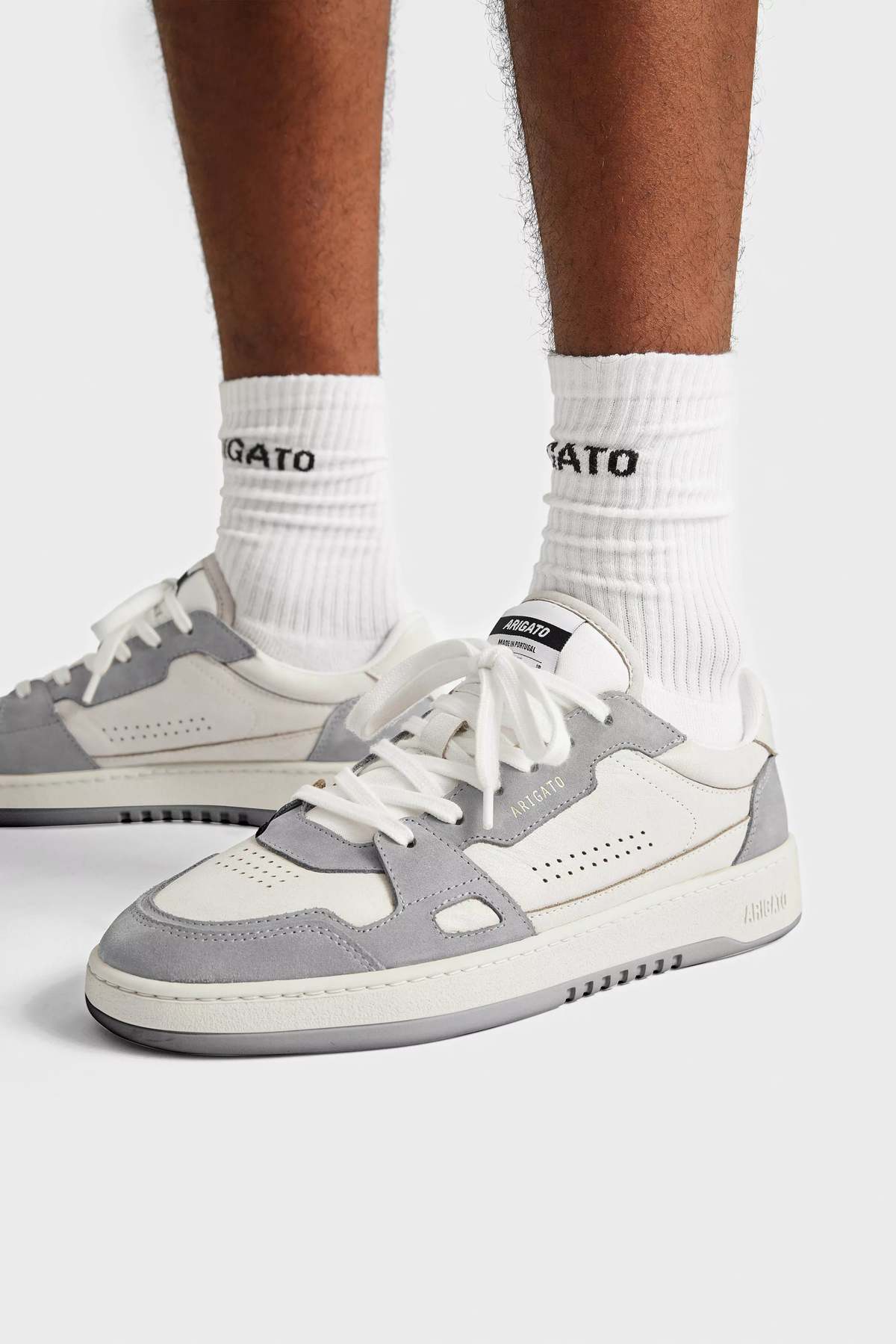 【関税込み】Axel Arigato グレー Dice ローカットスニーカー Axel Arigato Dice Lo Sneaker - Grey | Garmentory