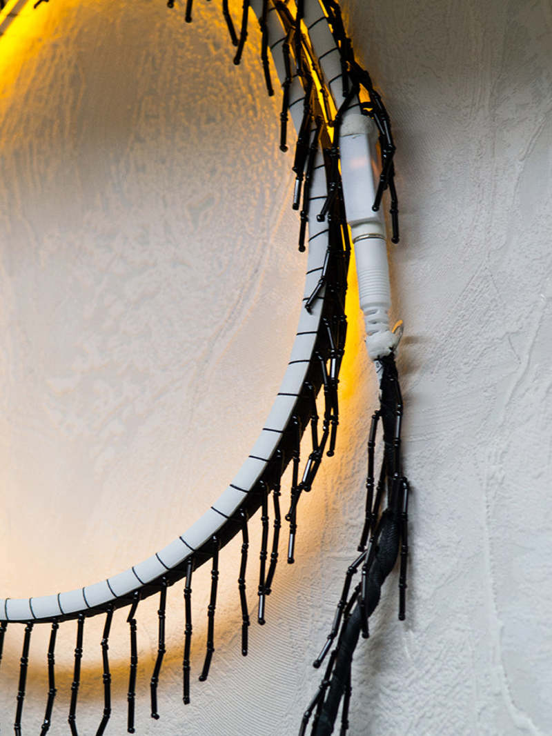 Bless Cablejewellery Snakelight - Black Fringe/White | Garmentory