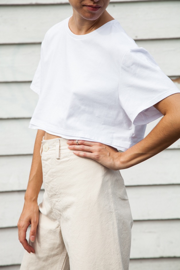 the classic cropped tee white