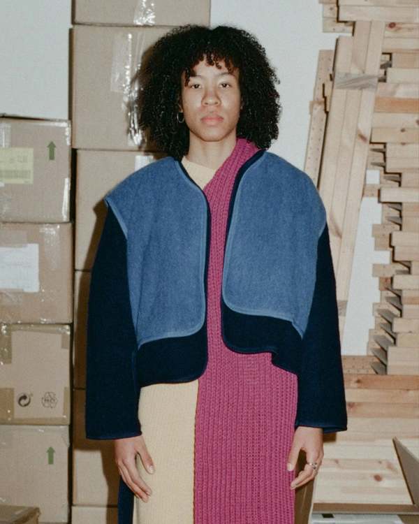 Baserange Capas Vest in Black