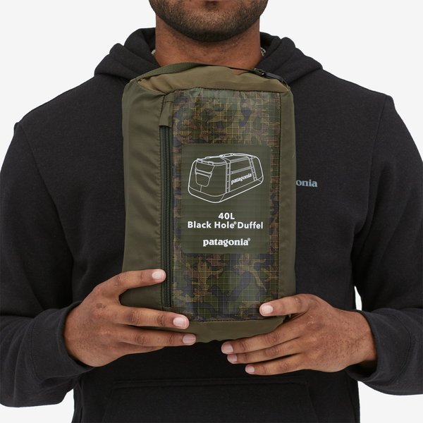 patagonia black hole duffel 40l green Made with 100% recycled fabric Black Hole Duffel 40L