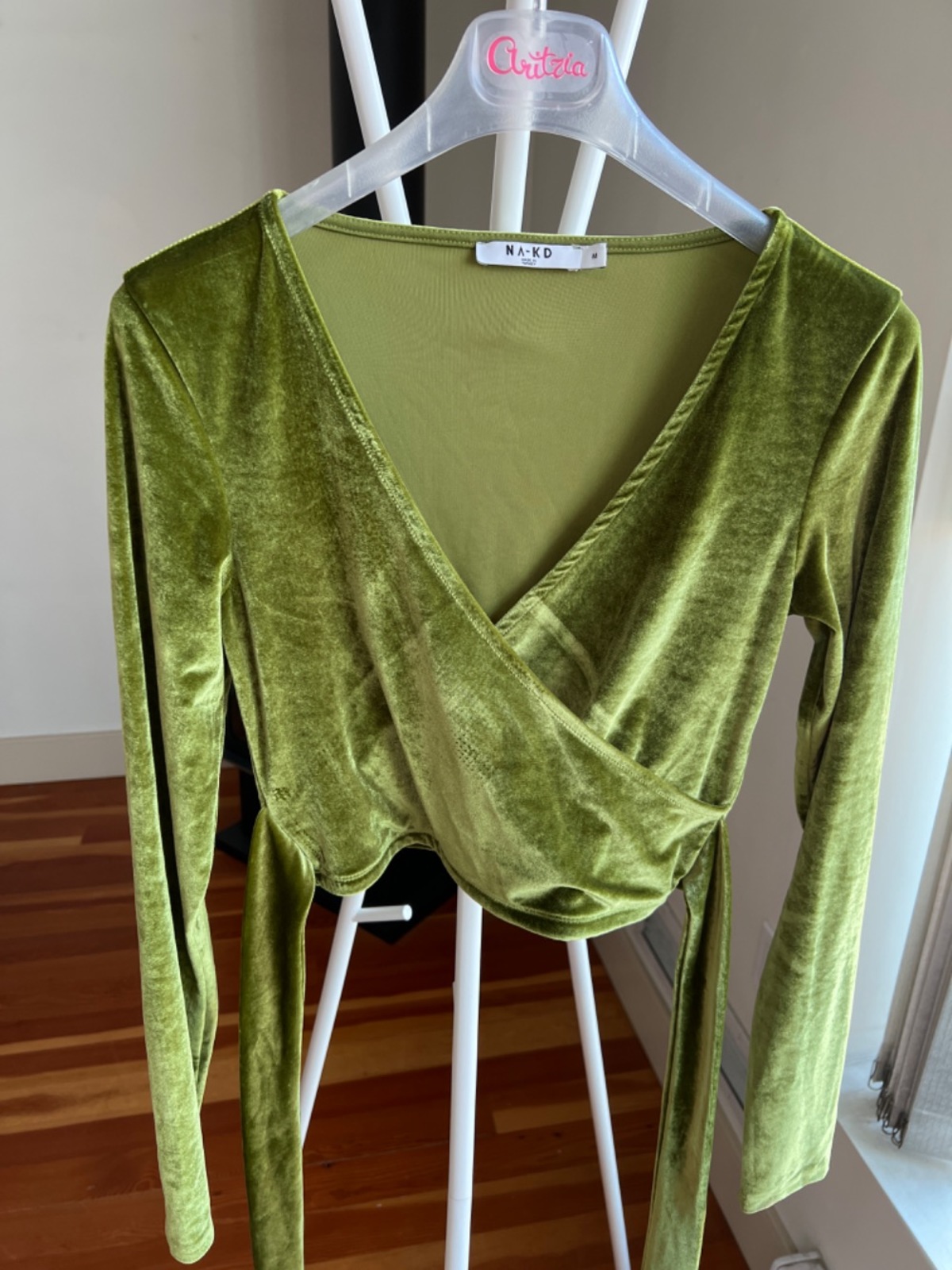 Na-Kd velvet top  - Image 4 of 5