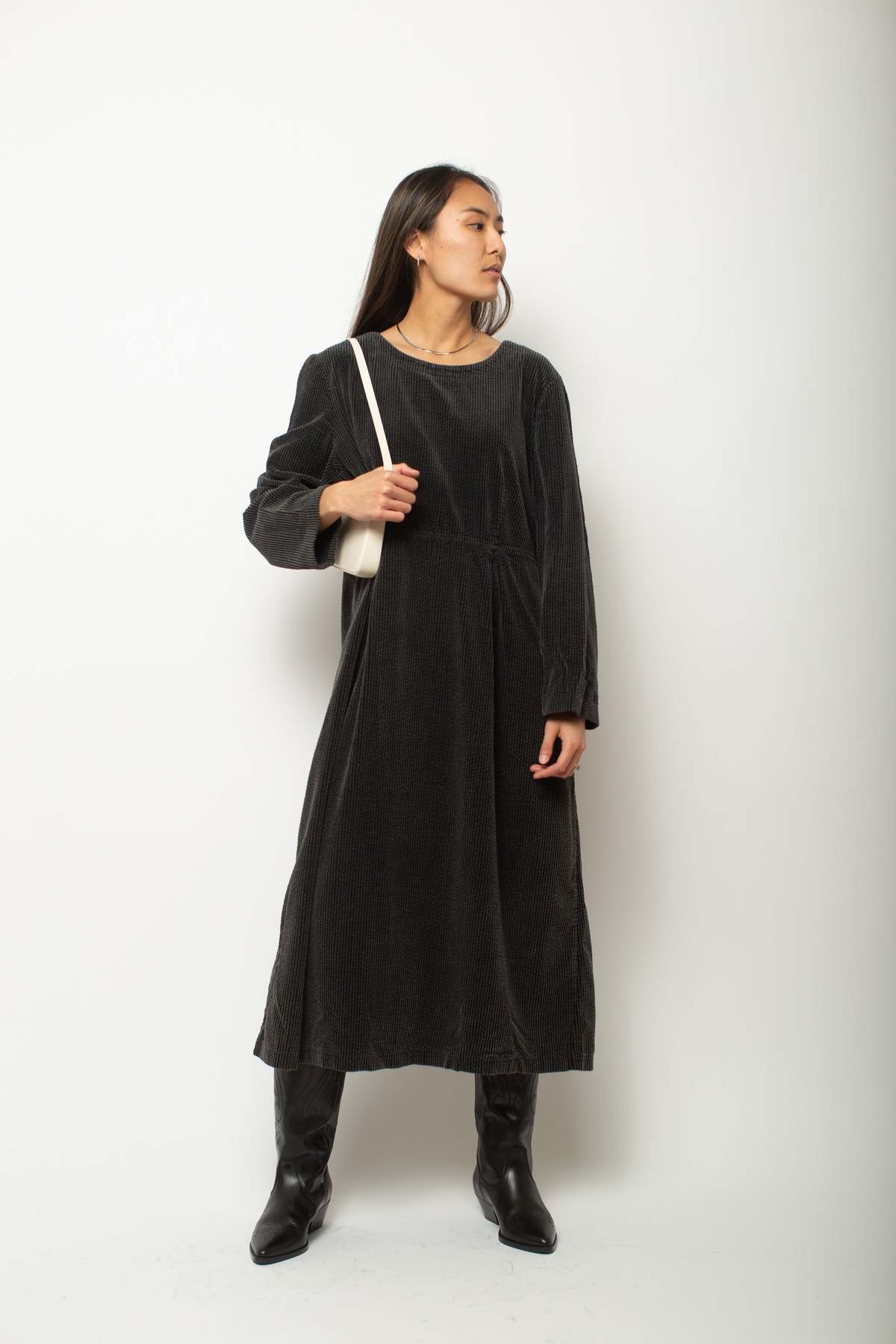 black corduroy dress Floerns Women's Casual V Neck A Line Pinafore Overall A XS at Amazon Women's Clothing store Model is wearing S(36) size ASOS DESIGN corduroy dropped waist