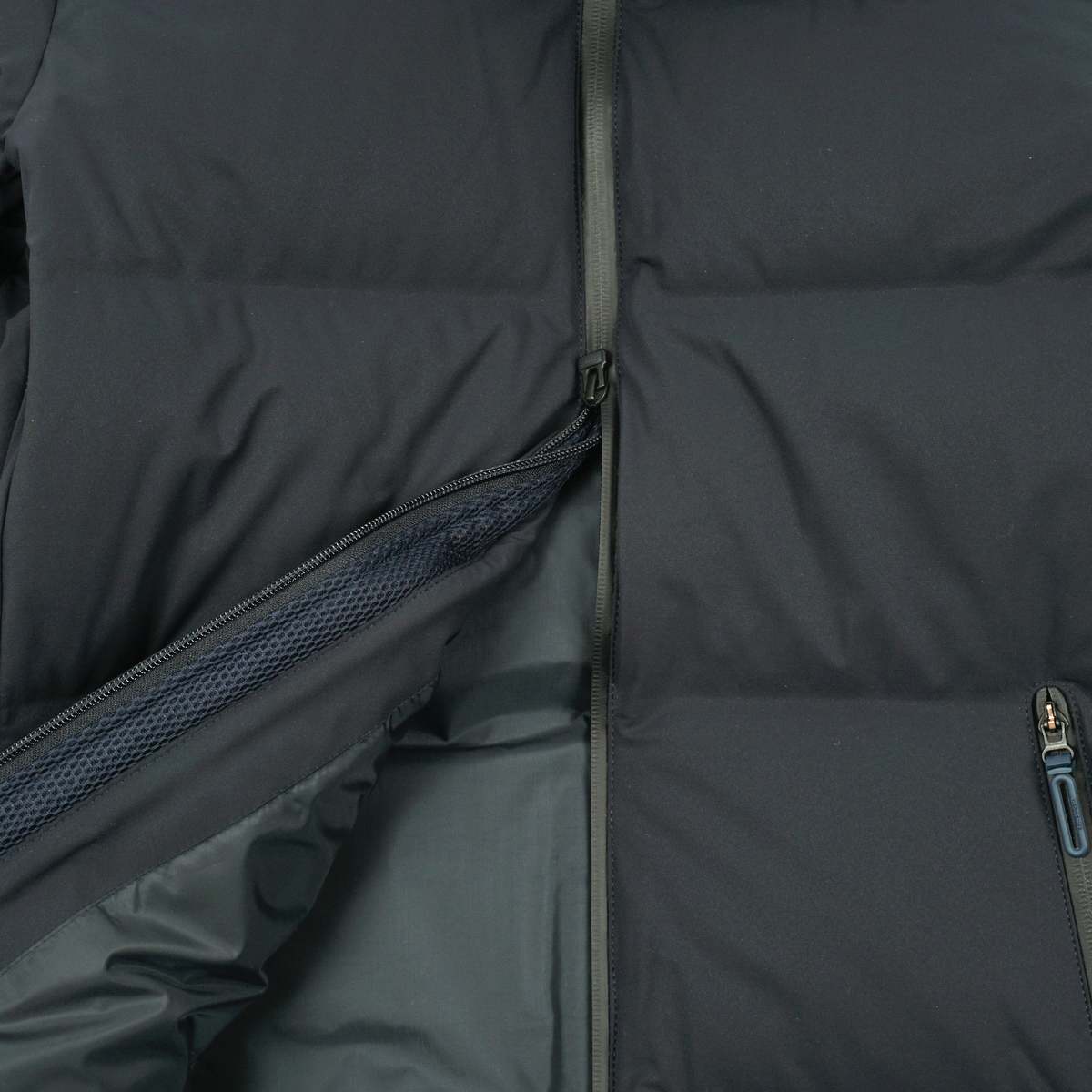 Descente Allterrain MIZUSAWA DOWN JACKET - NAVY - Image 9 of 9