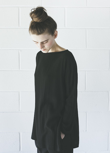 Black Crane Long Slit Top | Black Black Crane Long Slit Top | Black