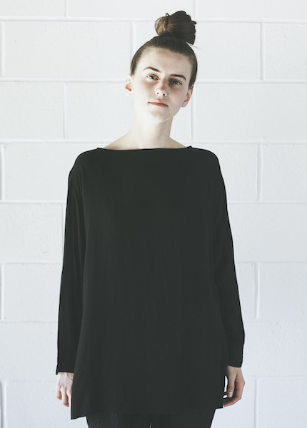 Black Crane Long Slit Top | Black Black Crane Long Slit Top | Black