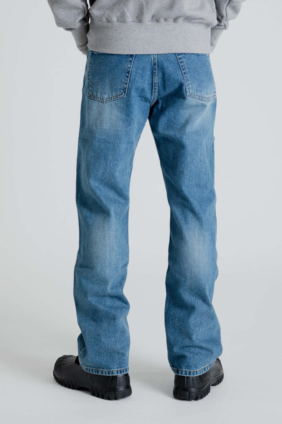 【Anyone more】Cudi Pin Tuck Wide Denim Pants PARIGOT_back.jpg