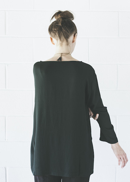 Black Crane Long Slit Top | Forest Black Crane Long Slit Top | Forest