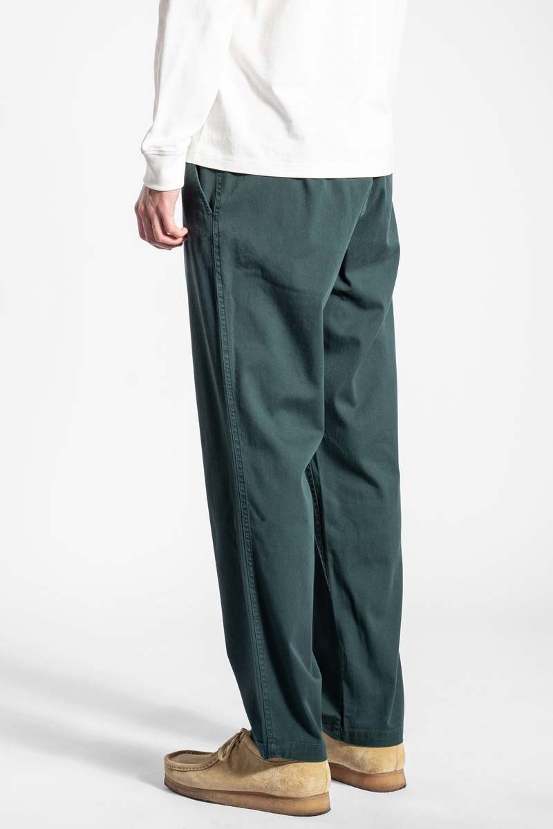 norse-projects-ezra-light-strech-trousers-varsity-green-garmentory