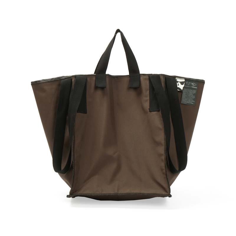 GR10K STOCK MOLTENI SOIL SACK - SOIL BROWN | Garmentory