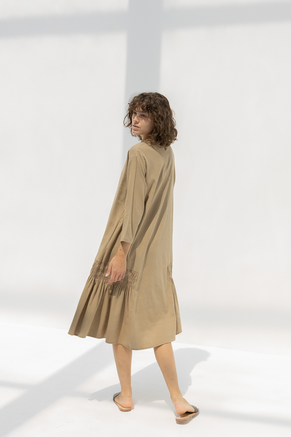 Black Crane Gathered Dress - Mocha