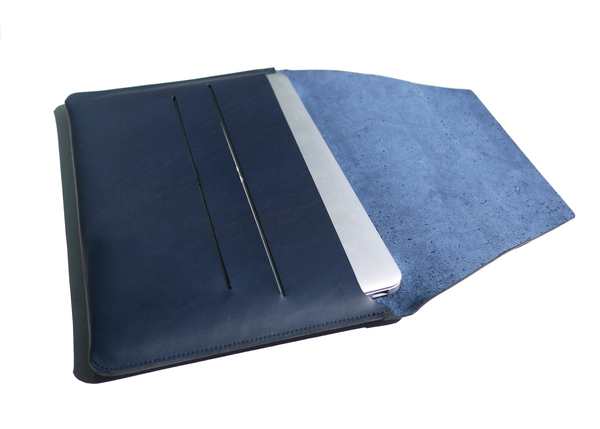 AW by Andrea Wong PORTFOLIO LAPTOP CASE - NAVY AW by Andrea Wong PORTFOLIO LAPTOP CASE - NAVY