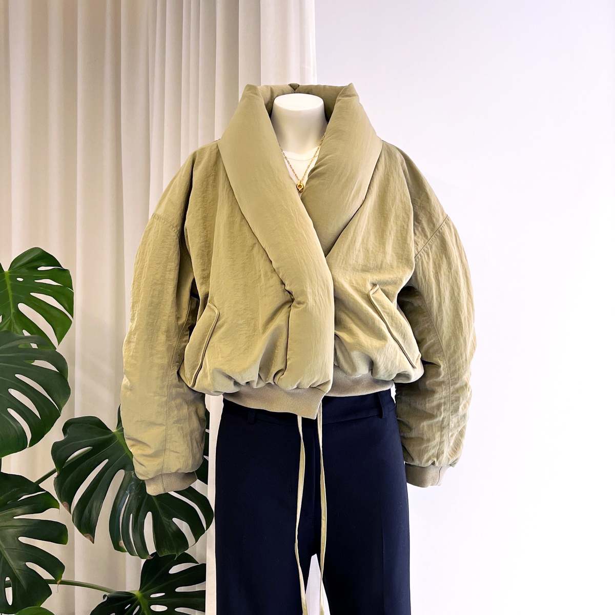 【REJINA PYO】GREEN-BEIGE NYLON混JACKET REJINA PYO】GREEN-BEIGE NYLON混JACKET - メルカリ
