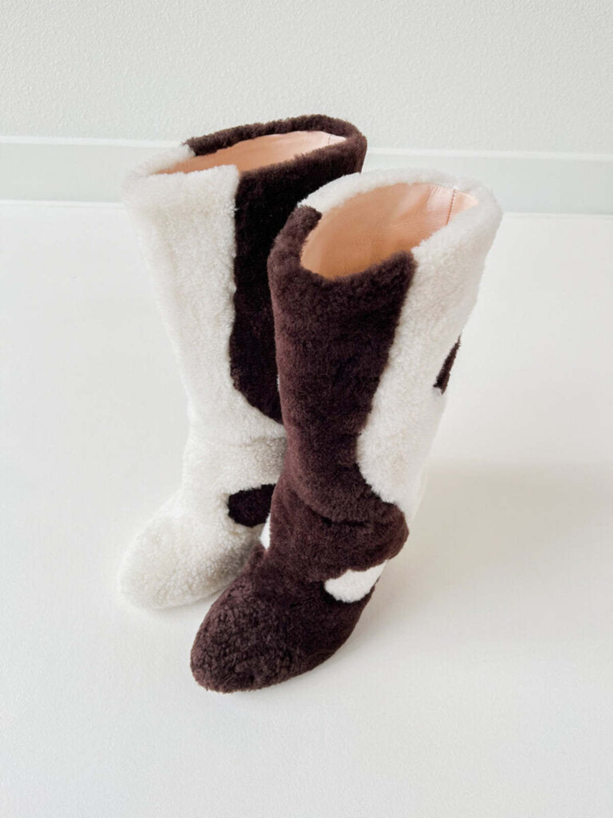 Deep Lake BROTHER VELLIES 2020 BOOT SIZE 9 - BROWN SHEARLING  - Image 5 of 5