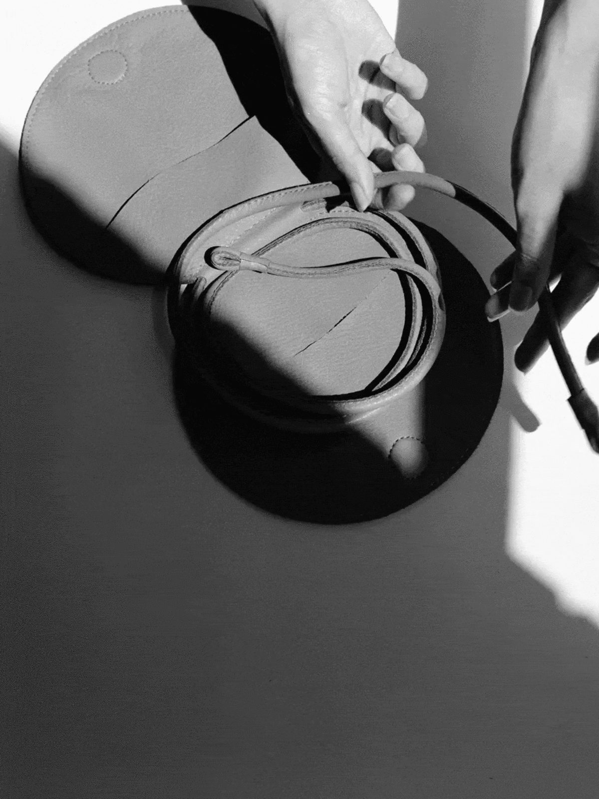 美品　ARE STUDIO DISCバッグ ブラック 売り切り！are studio disc bag Black