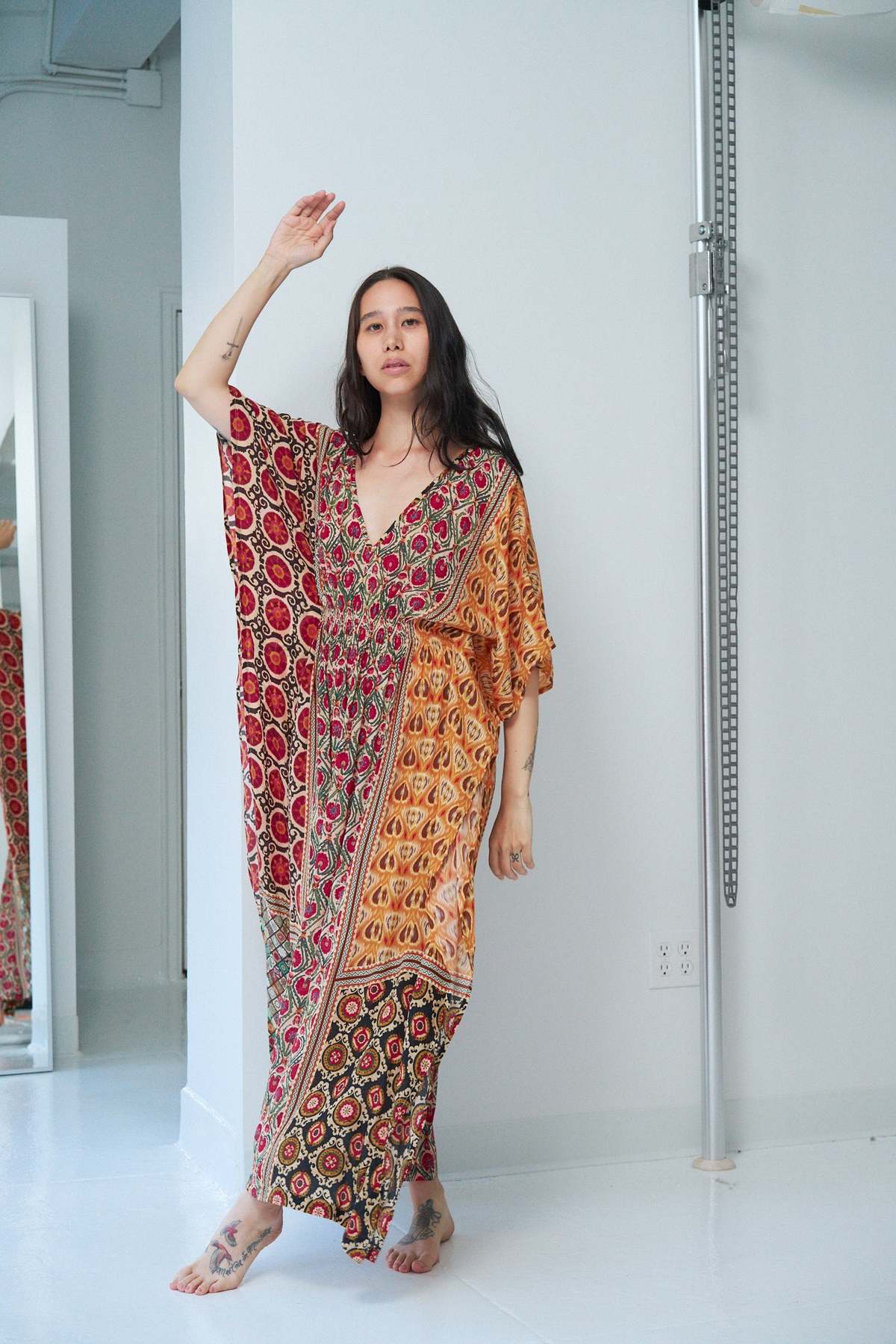 Rujuta Sheth Marie Cinch Kaftan - Mosaic Print | Garmentory