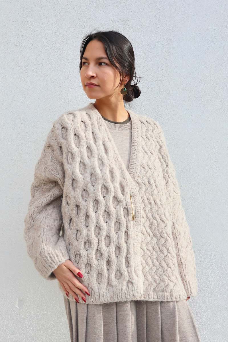 【LAUREN MANOOGIAN】HANDKNIT CABLE カーディガン Lauren Manoogian Handknit Aran Cardigan - Aspen | Garmentory
