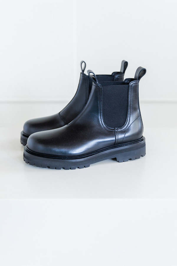 Studio Nicholson KICK UTILITY BOOT - BLACK | Garmentory