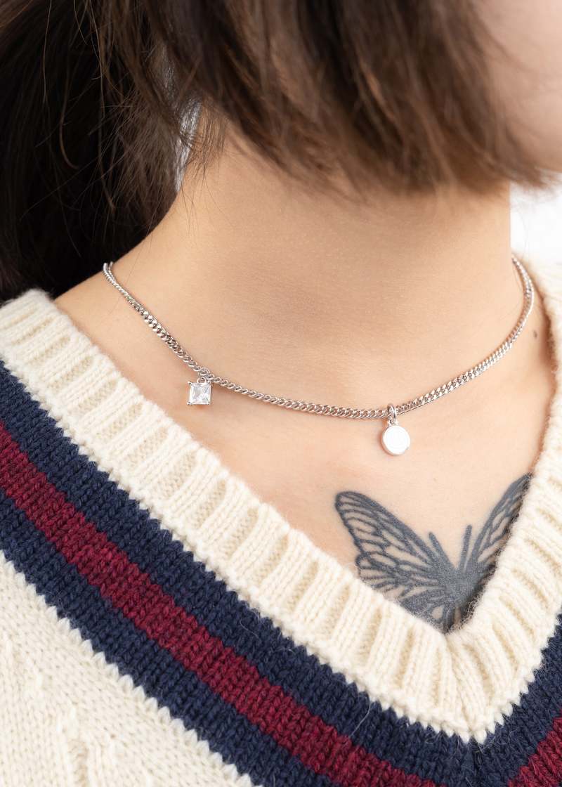 Unisex DEPARTMENT Silver White Smily and Stone Necklace - Silver