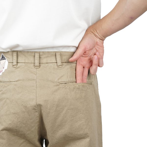 チノパン C.E cavempt  BLEACHED WIDE CHINOS Cav Empt Wide Chinos - Beige | Garmentory
