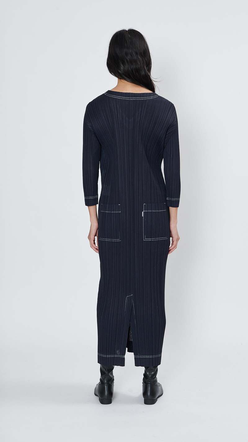 PLEATS PLEASE RAMIE DENIM ラミー　ワンピース Pleats Please by Issey Miyake Ramie Denim Dress - Black | Garmentory