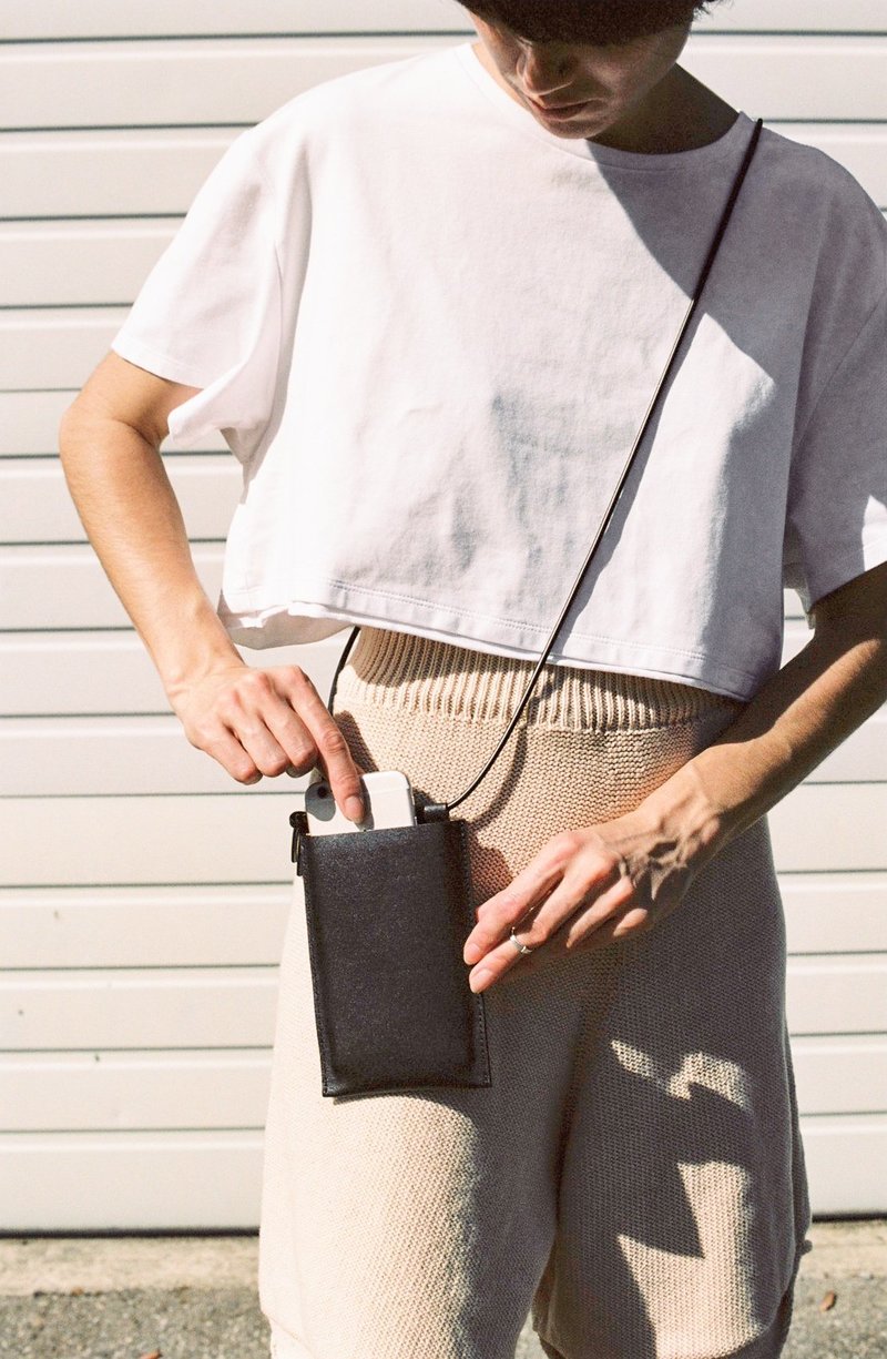 Building Block iPhone Sling - black | Garmentory