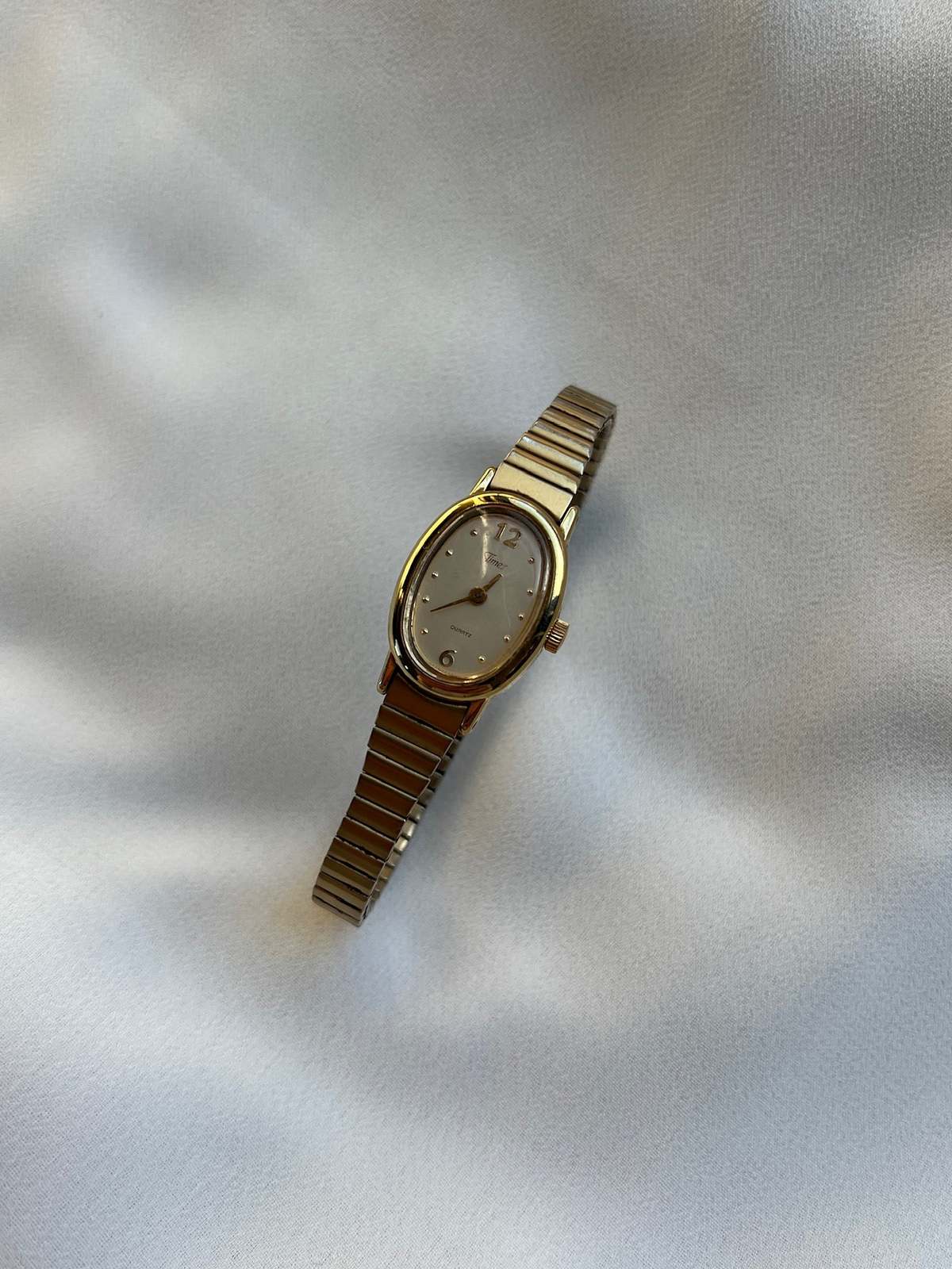 Vintage Timex Oblong Quartz Stretch Band Watch Gold