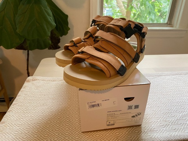 GGA-VNU Sandals | Garmentory display picture 1