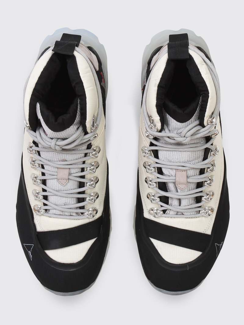 ROA Andreas Strap Boots - Butter Black