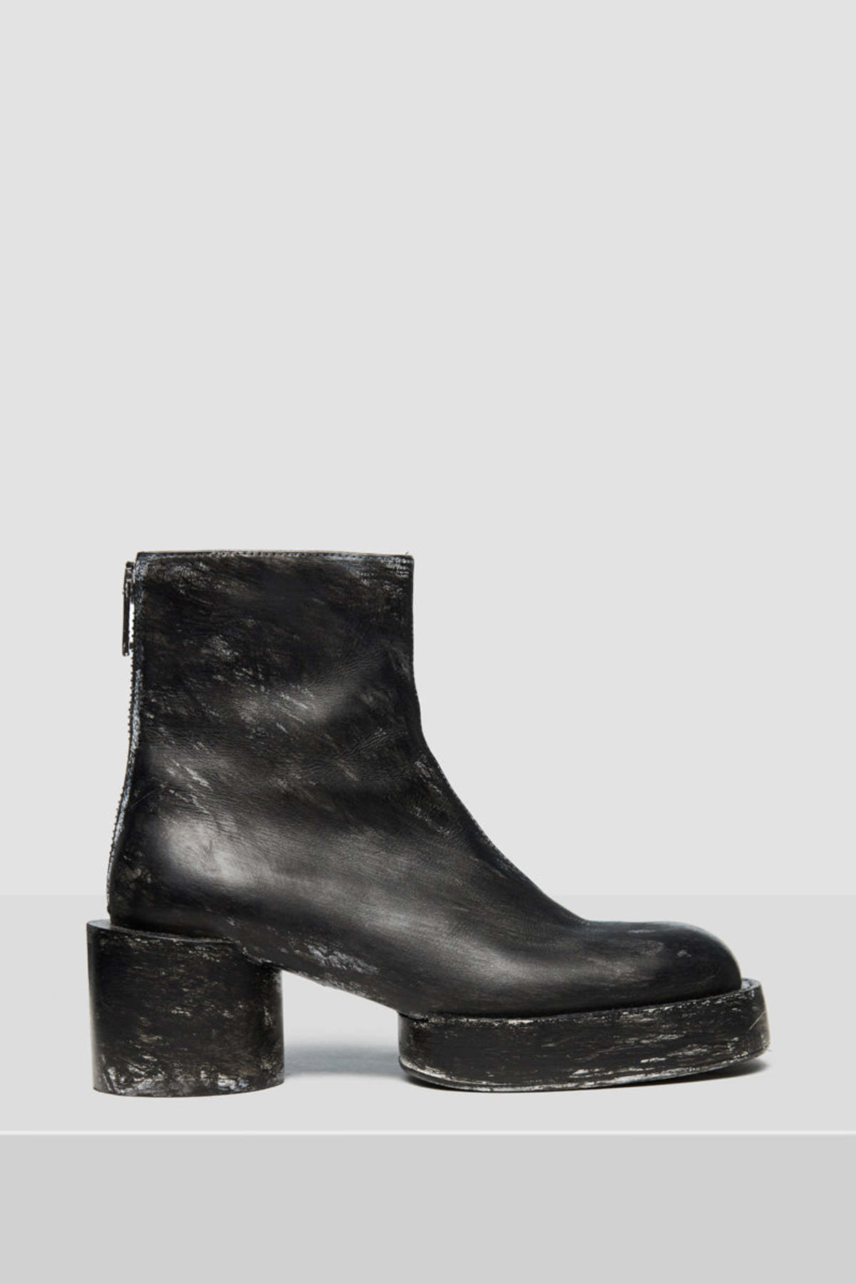 MM6 MAISON MARGIELA Platform zipped ankle boots - Black | Garmentory