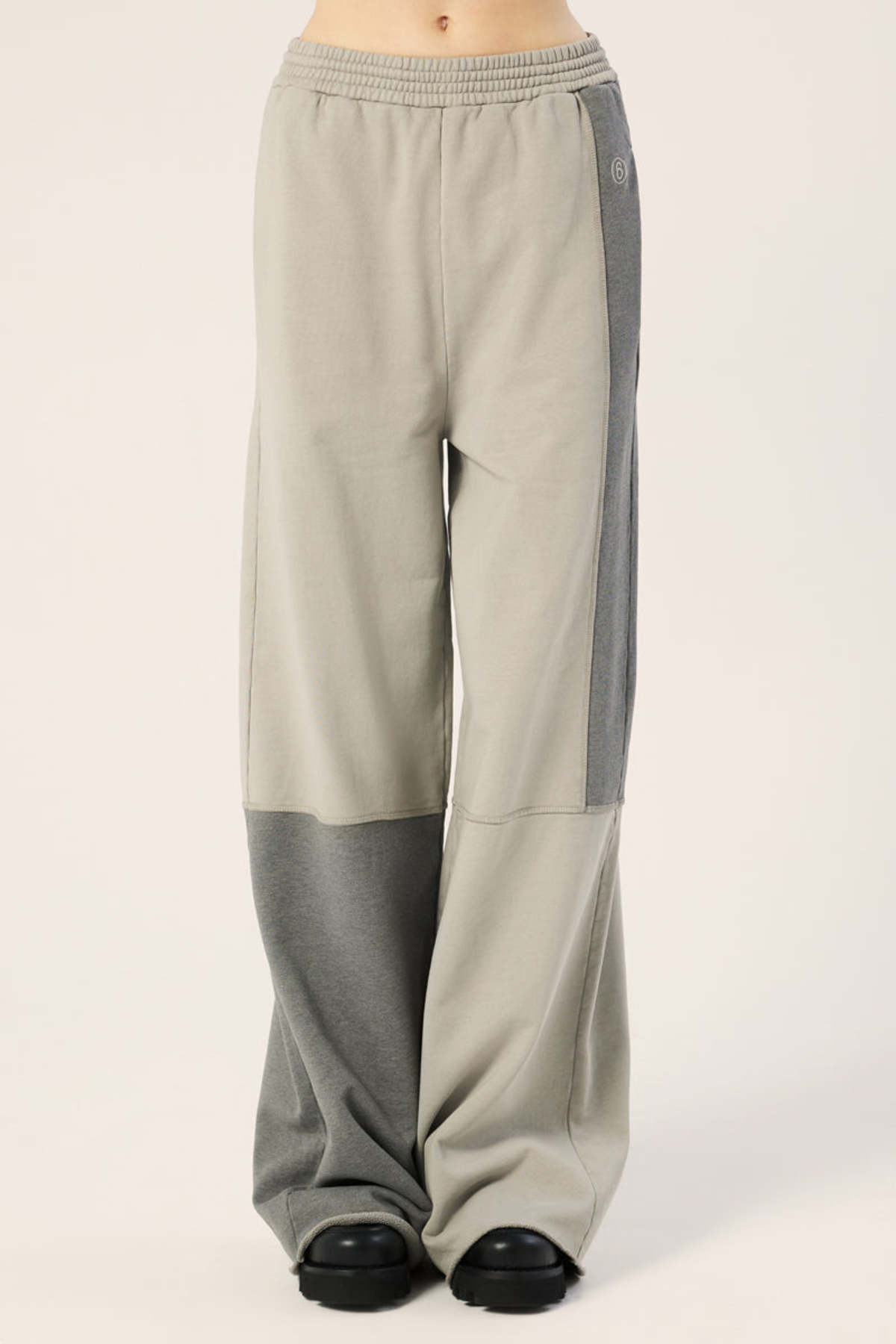 【送料&関税込】MM6 Maison Margiela Wide-leg Track Pants Black Track pants with stitching on the legs MM6 Maison