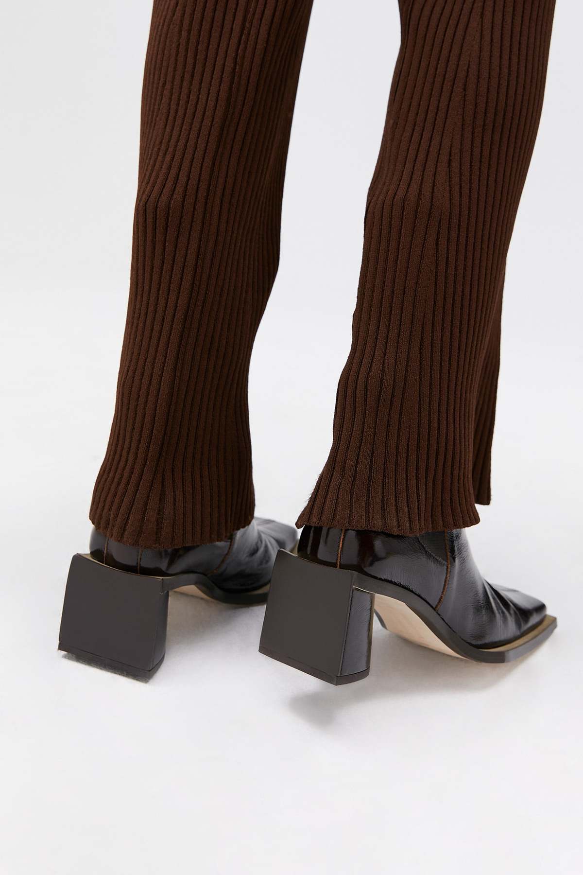 Minnie Brown Boots - Image 2 of 7