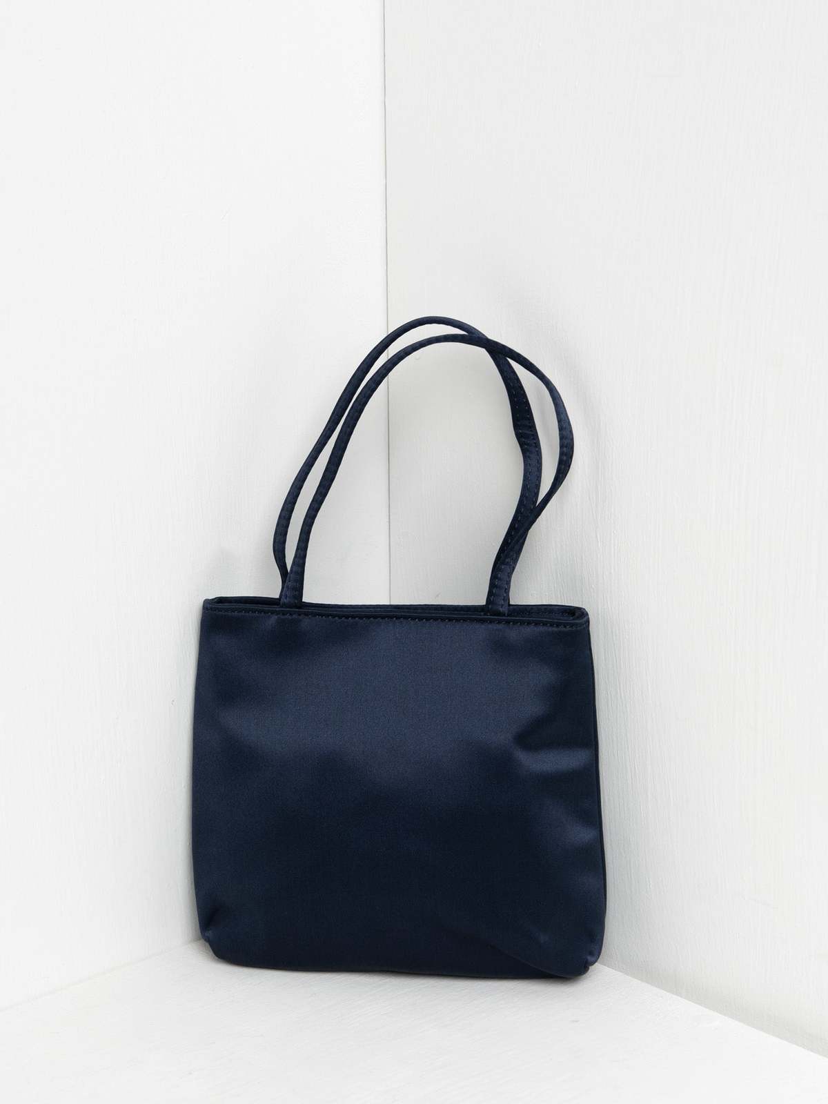 ★hai★ Little Silk Bag Dark Blue Hai — Little Silk Bag in Navy