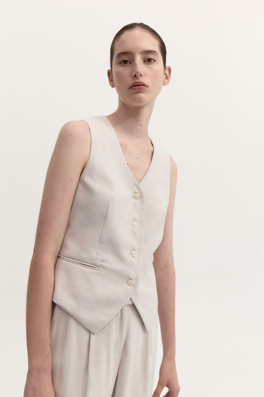 Townes Vest in Dove