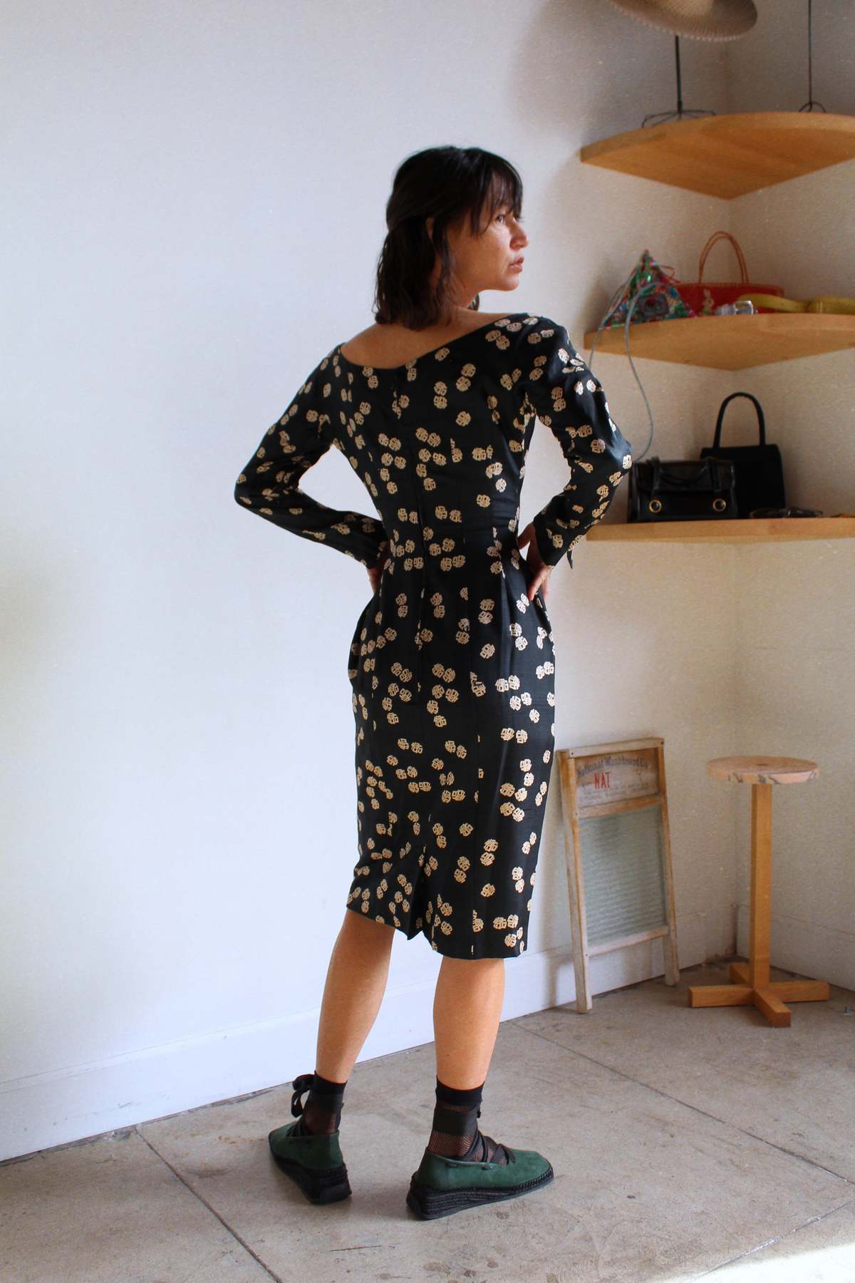 Vintage 1950s Silk Suzy Perette Silk Abstract Print Wiggle Dress - Black |  Garmentory