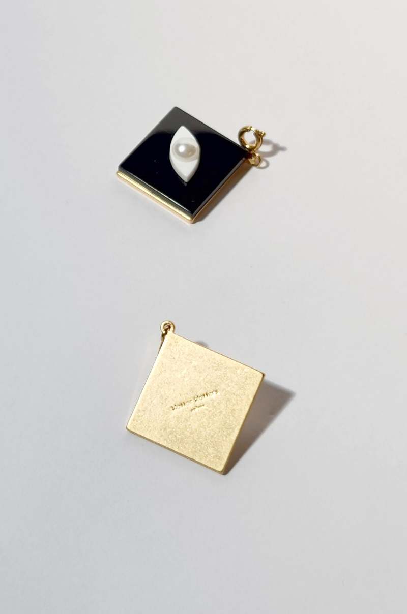MATTER MATTERS Diamond Eye Pendant - Gold