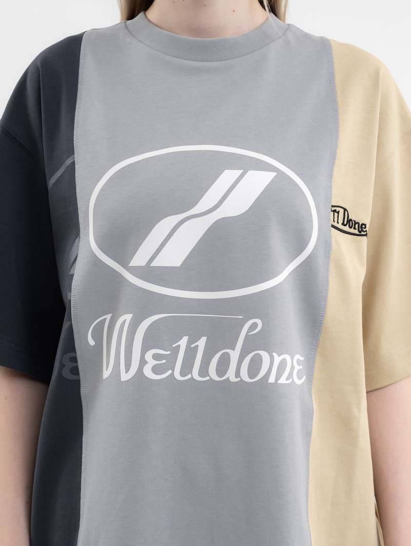 we11done REMAKE 3 PANEL REFLECTIVE LOGO T-SHIRT - BEIGE