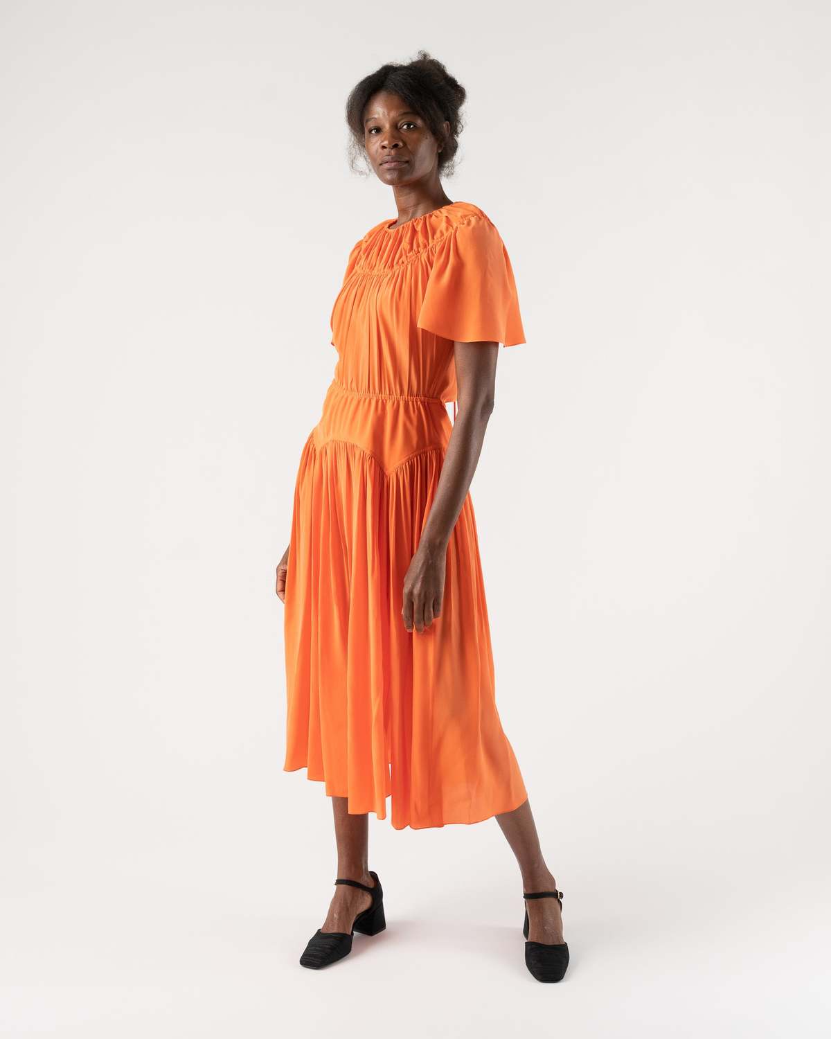strapless open back dress Petal and Pup Women's Pontee One Shoulder Pleated Midi Dress main image 1